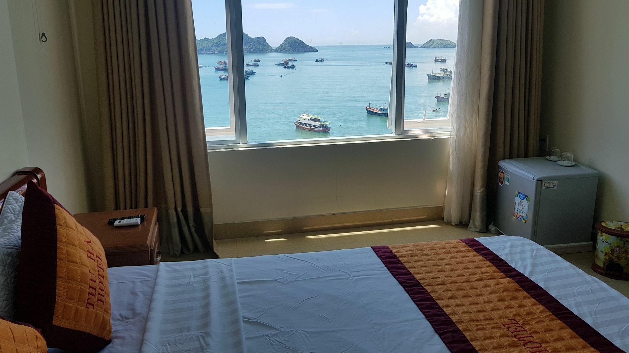 Thu Ha Hotel Dong Khe Sau Exterior photo